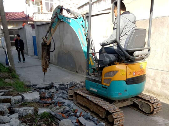 无锡旧小区挖1.5公里下水管道