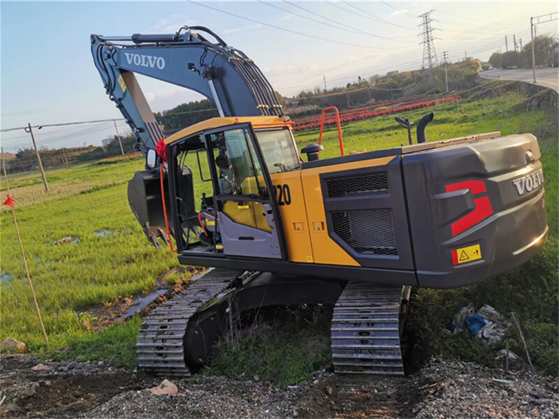 出租沃尔沃220重型挖掘机